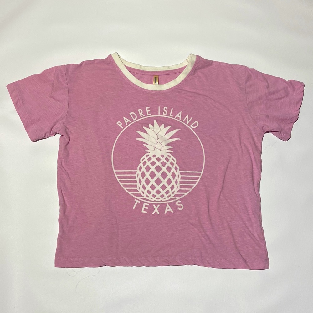 U.S. Apparel Padre Island Texas Pineapple Crop T shirt. Size Medium. Pink/White.